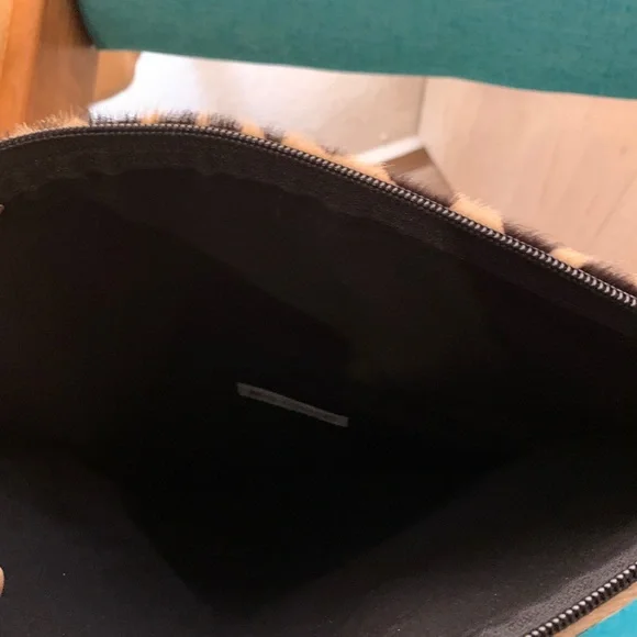 The loveCortnie foldover leopard clutch - Picture 5 of 7